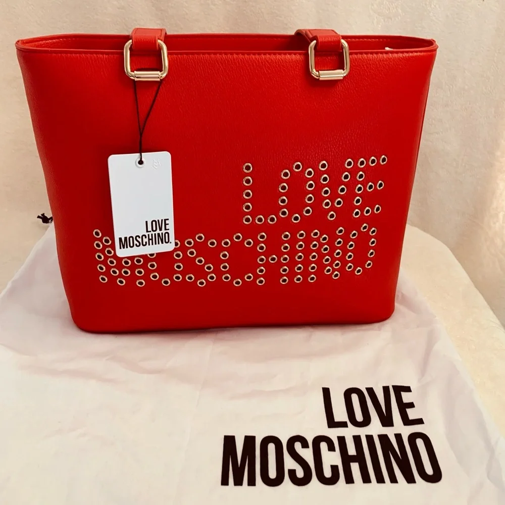 ❤️ Love Moschino red grommet logo tote bag. - Picture 1 of 4